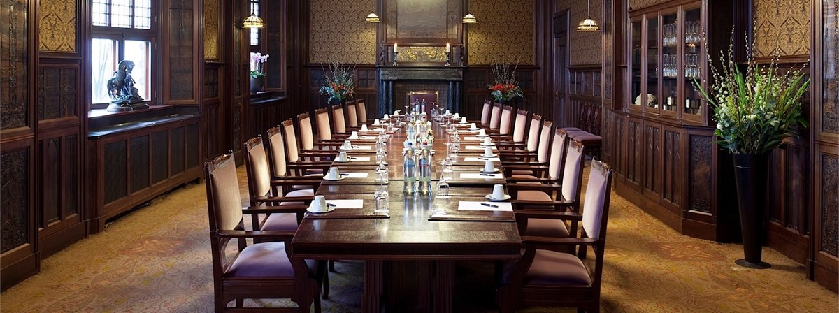 Meeting Rooms At Grand Hotel Amrath Amsterdam Prins Hendrikkade 108 For Just 950 You Can Book The Council Chamber At Grand Hotel Amrath Amsterdam