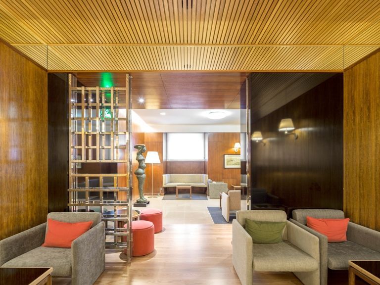 lisbon meeting room